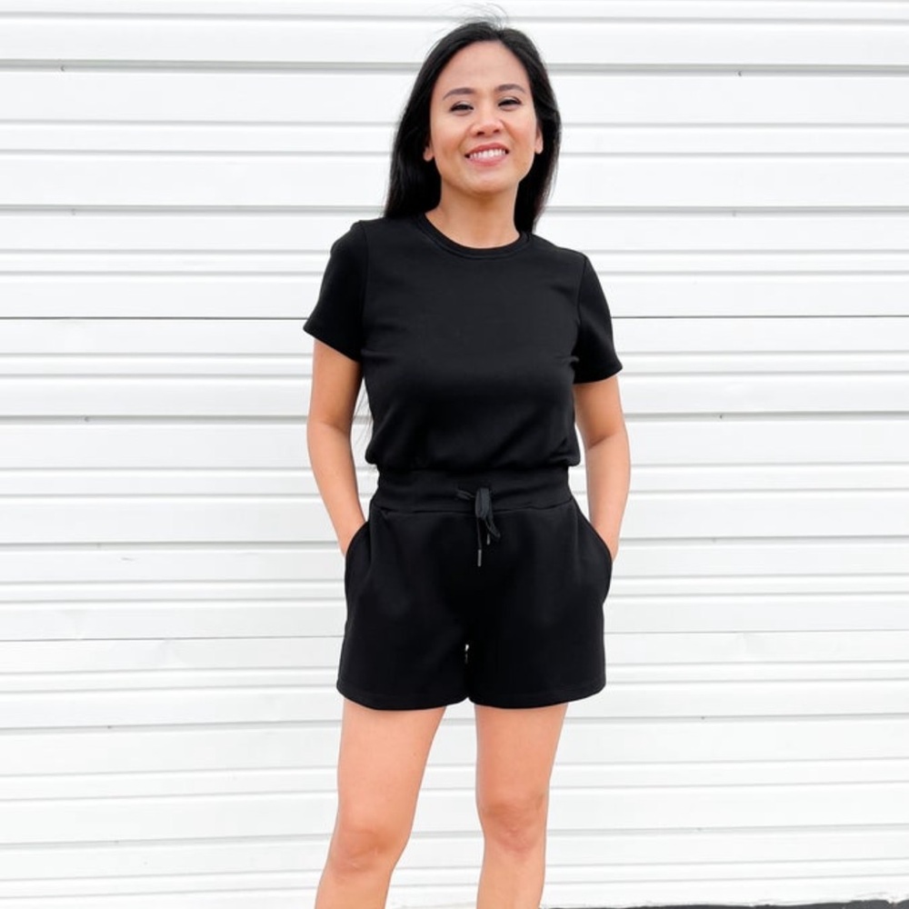 ✔️ NWT Mono B romper